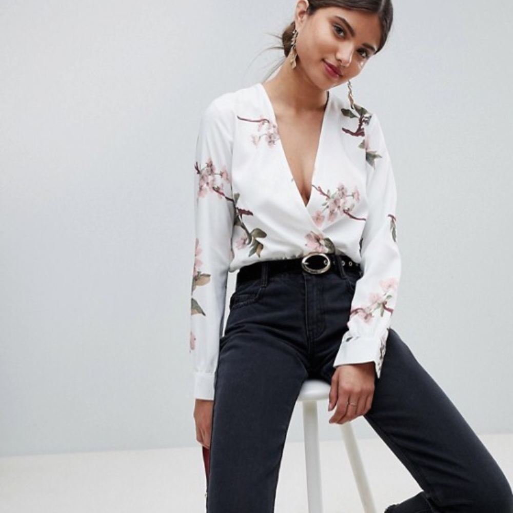 Missguided Plunge neck tie Bodysuit